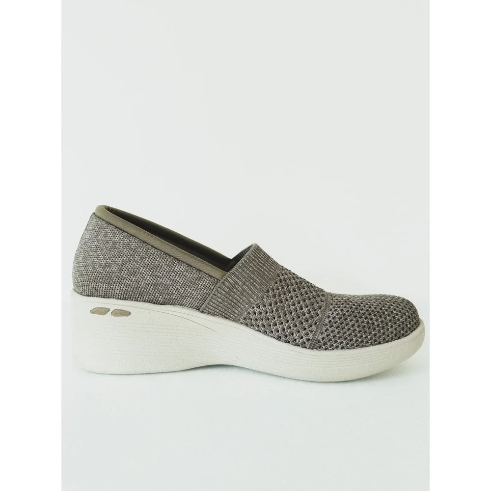Skechers Slip‎ On Wedge Sneaker Womens 10 Taupe Knit Air-Cooled Memory Foam